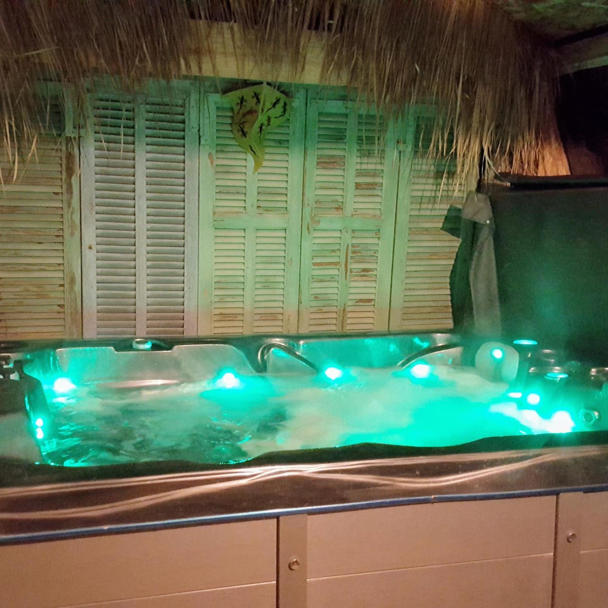Logement De Charme Avec Piscine Et Jacuzzi Carnoules  Eksteriør bilde
